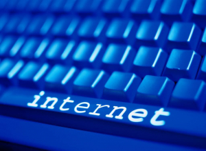 Сбои в работе интернета прокомментировали в цифровом ведомстве Казахстана