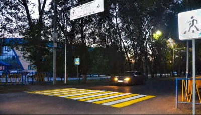 «Умный» пешеходный переход появился в Алматы