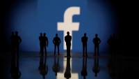 Сотрудники Facebook: Бейджи не открывали двери, отказали внутренние программы