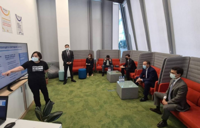 Рабочий визит заместителя Премьер-Министра Ералы Тугжанова в Центр цифровой трансформации при МЦРИАП РК